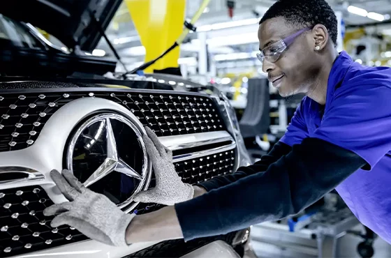 Sinônimo de excelência, a Mercedes-Benz é premiada pelo desempenho nas pistas, no design e na inovação. Veja alguns dos reconhecimentos recentes da marca! Sinônimo de excelência, a Mercedes-Benz é premiada pelo desempenho nas pistas, no design e na inovação. Veja alguns dos reconhecimentos recentes da marca!