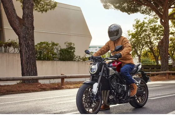 Honda CB 650R E-Clutch: conheça o lançamento que redefine a pilotagem