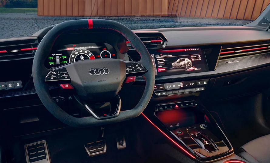 foto890_audi-rs3-destaques-conteudo%20%286%29.webp.webp?v=1770651814?v=1771253844