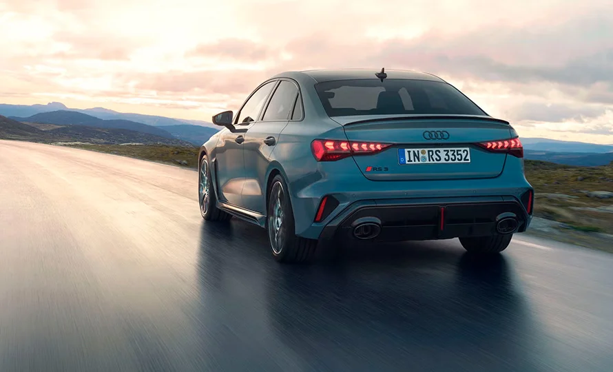 foto890_audi-rs3-destaques-conteudo%20%288%29.webp.webp?v=1770651814?v=1771253844