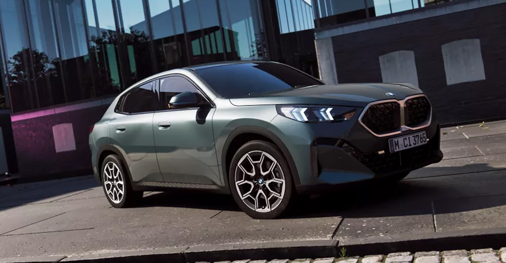 desk-bmw-x2.jpg?v=1761135970?v=1761140173