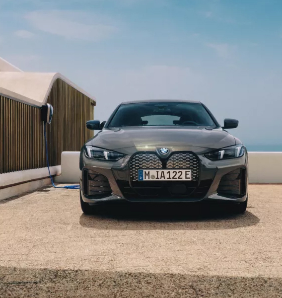 mob-bmw-i4.jpg?v=1760641126?v=1760641476?v=1760641515