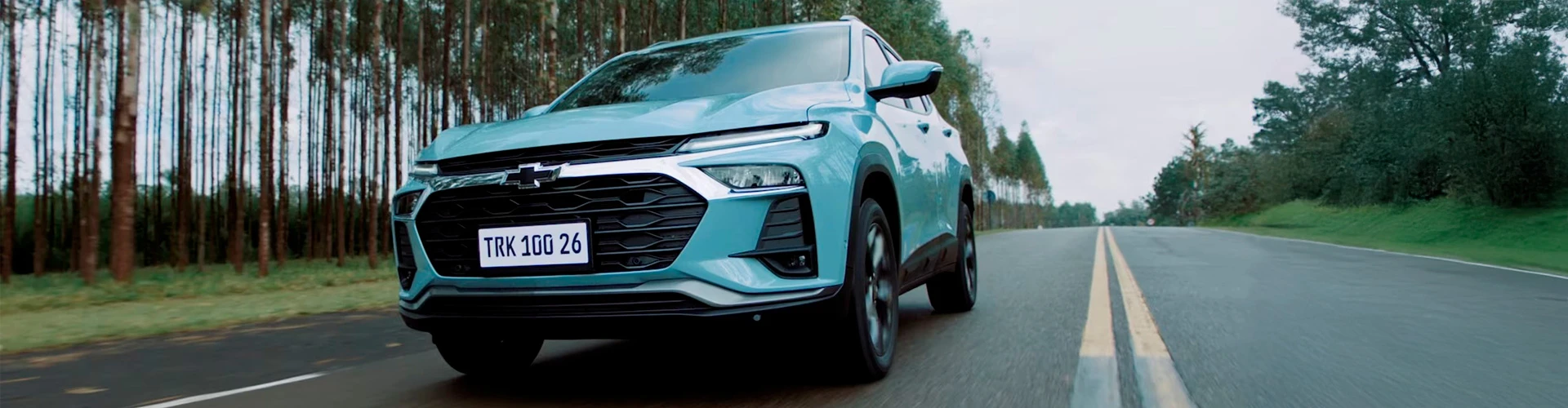 banner_desktop_chevrolet-tracker-100-anos-banner-vdp.webp