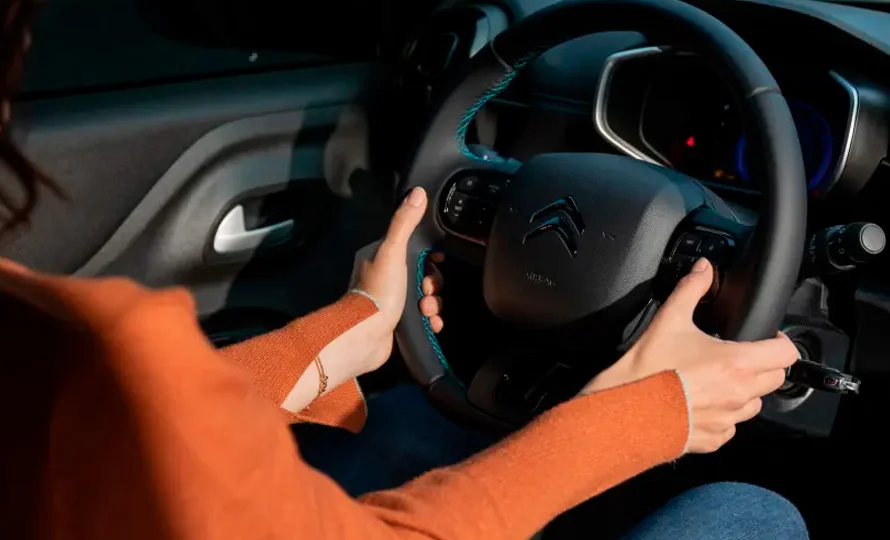 foto890_citroen-c3-2026-performanceeseguranca-conteudo.webp.webp?v=1767721490