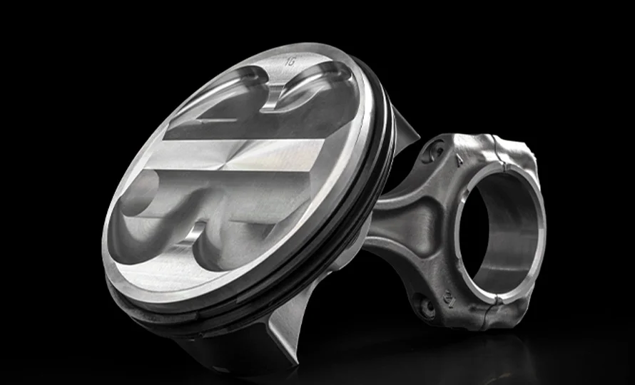 Ducati-Superquadra-Mono-overview-carousel-imgtxt-677x740-02.webp?v=1779127109