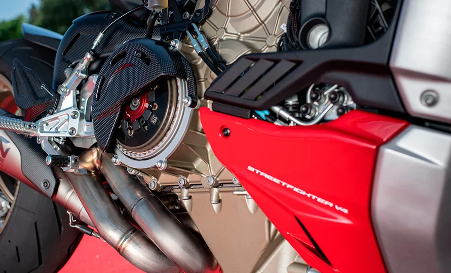 ducati-streetfighter-v4-s-conteudo%20%2837%29.webp?v=1779307173