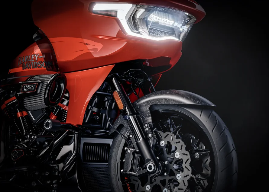 foto890_harleydavidson-cvosroadglidest-conteudo-desempenho%20%281%29.webp.webp?v=1771591099?v=1771591672