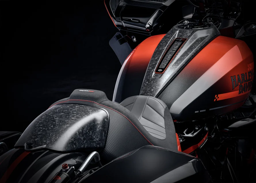 foto890_harleydavidson-cvosroadglidest-conteudo-design%20%282%29.webp.webp?v=1771591099?v=1771591672