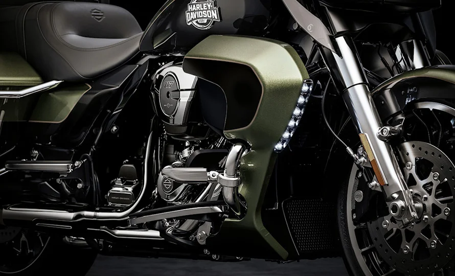 foto890_harleydavidson-streetglidelimited-conteudo-desempenho%20%284%29.webp.webp?v=1771863004