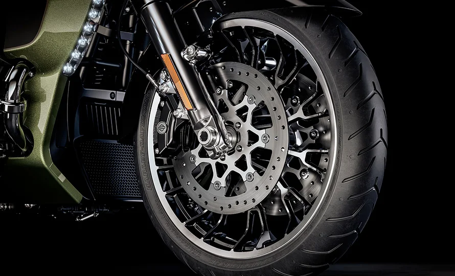 foto890_harleydavidson-streetglidelimited-conteudo-design%20%281%29.webp.webp?v=1771863004