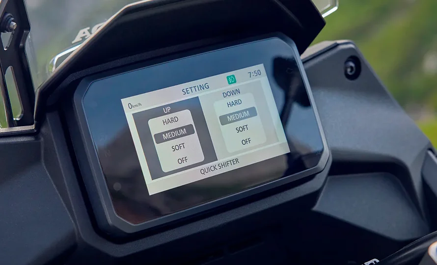 foto890_honda-transalp-tecnologia-conteudo-3.webp.webp?v=1764248947?v=1764249666?v=1764250041?v=1764251375