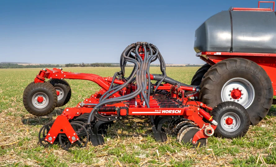 foto890_horsch-evo-cs-conteudo-2.webp.webp?v=1765456119?v=1765472730?v=1766080800
