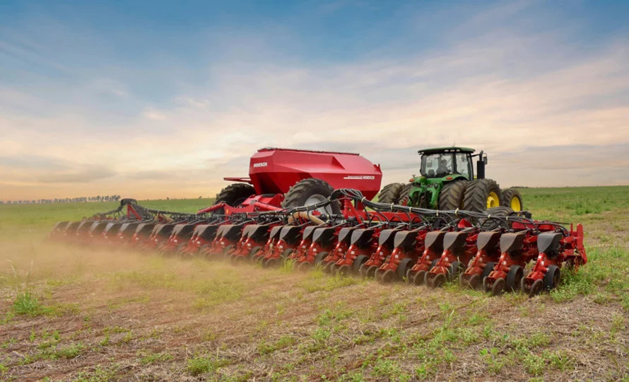 foto890_horsch-maestro-evolution-conteudo-1.webp.webp?v=1766151438?v=1766151901