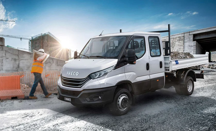 foto890_iveco-daily-cabine-conteudo-3.webp.webp?v=1763058230