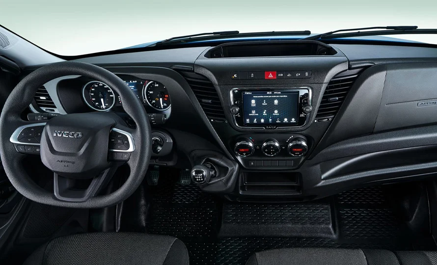 foto890_iveco-daily-cabine-conteudo-7.webp.webp?v=1763058230