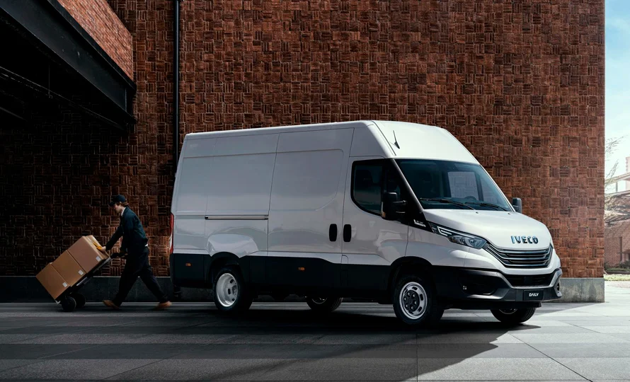 foto890_iveco-daily-furgao-conteudo-1.webp.webp?v=1762970422?v=1763060172