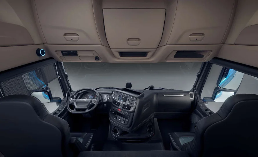 foto890_iveco-sway4x2-conteudo-10.webp.webp?v=1763387224