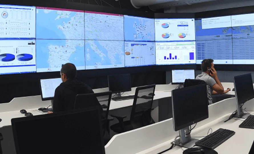 foto890_iveco-s-way-ng-conteudo-13.webp.webp?v=1763402470