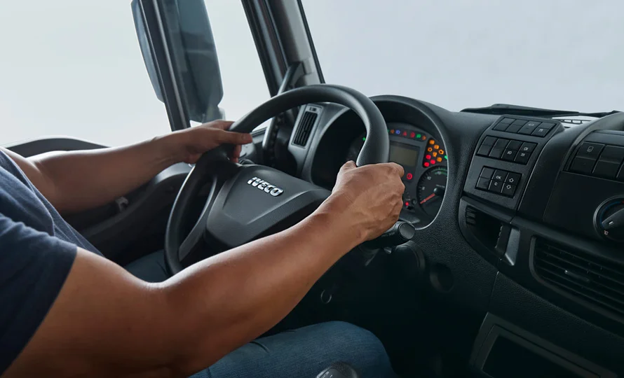 foto890_iveco-tector9-15t-conteudo-10.webp.webp?v=1763054692?v=1767014553?v=1767644079