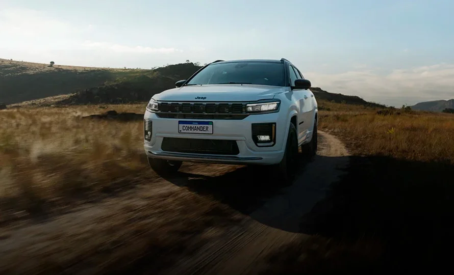 jeep-commander-conteudo-destaques%20%283%29.webp?v=1776455435?v=1776458971?v=1776459102?v=1776459391