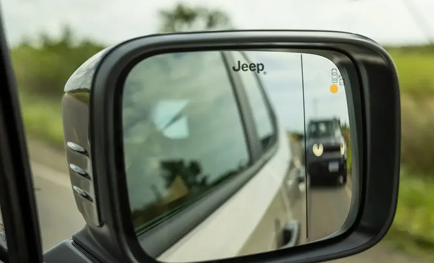 foto890_jeep-renegade-conteudo-seguranca%20%284%29.webp.webp?v=1774985146?v=1774985857?v=1774986978