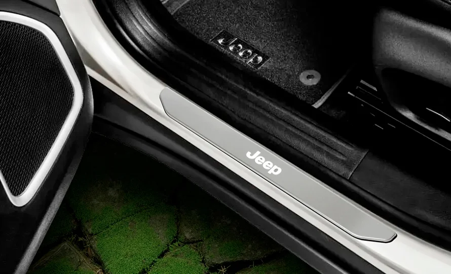foto890_jeep-commander-conteudo-acessorios-5.webp.webp?v=1755626602?v=1755626831?v=1755626983?v=1755627132 foto890_jeep-commander-conteudo-acessorios-5.webp.webp?v=1755626602?v=1755626831?v=1755626983?v=1755627132