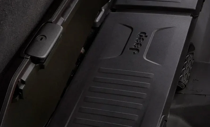 foto890_jeep-gladiator-conteudo-15.webp.webp?v=1762538118?v=1762538237?v=1762538574?v=1762538858?v=1762538946?v=1762538995?v=1762539037?v=1762539297?v=1762540668?v=176