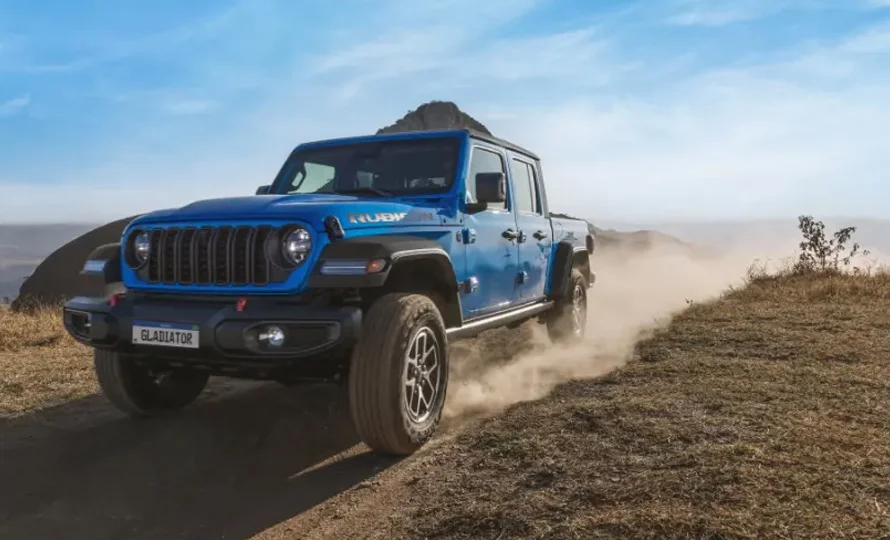 foto890_jeep-gladiator-conteudo-2.webp.webp?v=1762535611?v=1762535686?v=1762535743?v=1762535790?v=1762535920?v=1762536363?v=1762536638?v=1762537300?v=1762537346?v=1762