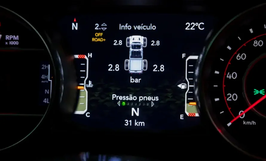 foto890_jeep-gladiator-conteudo-26.webp.webp?v=1762540869?v=1762540909?v=1762540956?v=1762541100