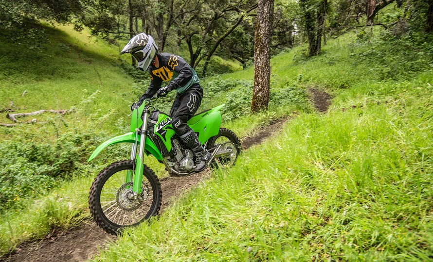 foto890_kawasaki-klx300r-recursos-conteudo%20%281%29.webp.webp?v=1764510809?v=1765551879?v=1767813172