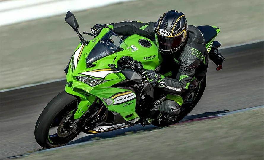 foto890_kawasaki-ninjazx4rr-recursos-conteudo%20%2815%29.webp.webp?v=1764264662?v=1764265781?v=1765546299?v=1767810286