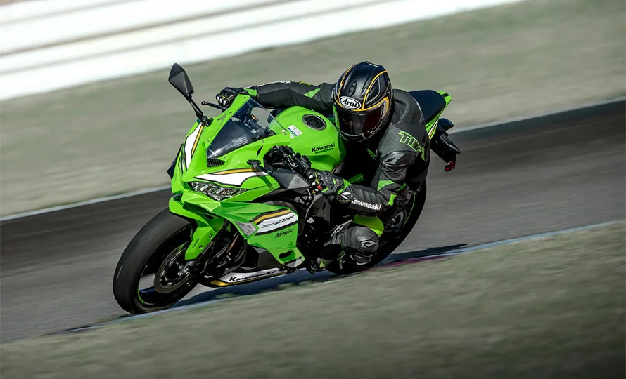 foto890_kawasaki-ninjazx4rr-recursos-conteudo%20%282%29.webp.webp?v=1764264662?v=1764265781?v=1765546299?v=1767810286