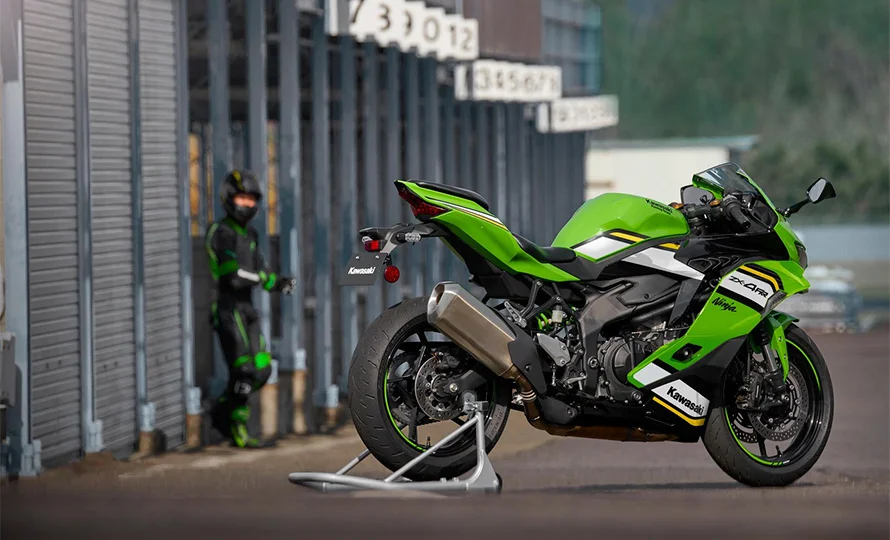 foto890_kawasaki-ninjazx4rr-recursos-conteudo%20%286%29.webp.webp?v=1764264662?v=1764265781?v=1765546299?v=1767810286