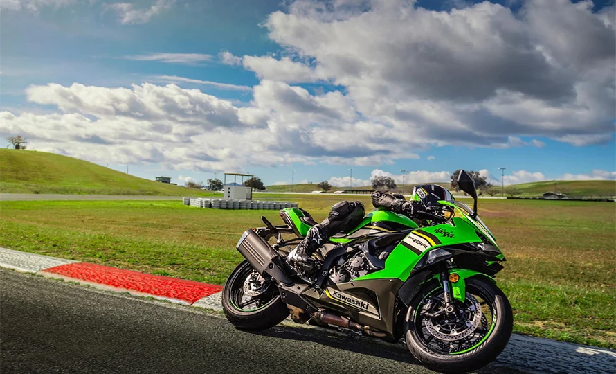 foto890_kawasaki-ninjazx6r-recursos-conteudo%20%285%29.webp.webp?v=1764265159?v=1764265745?v=1765546448?v=1767810288