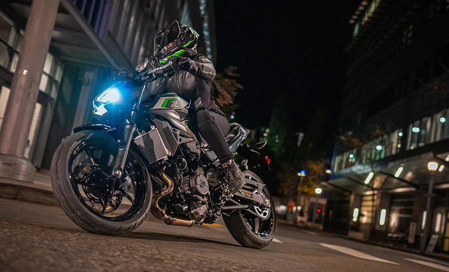 foto890_kawasaki-z500se-recursos-conteudo%20%285%29.webp.webp?v=1764076050?v=1764505797?v=1765564792?v=1767815222