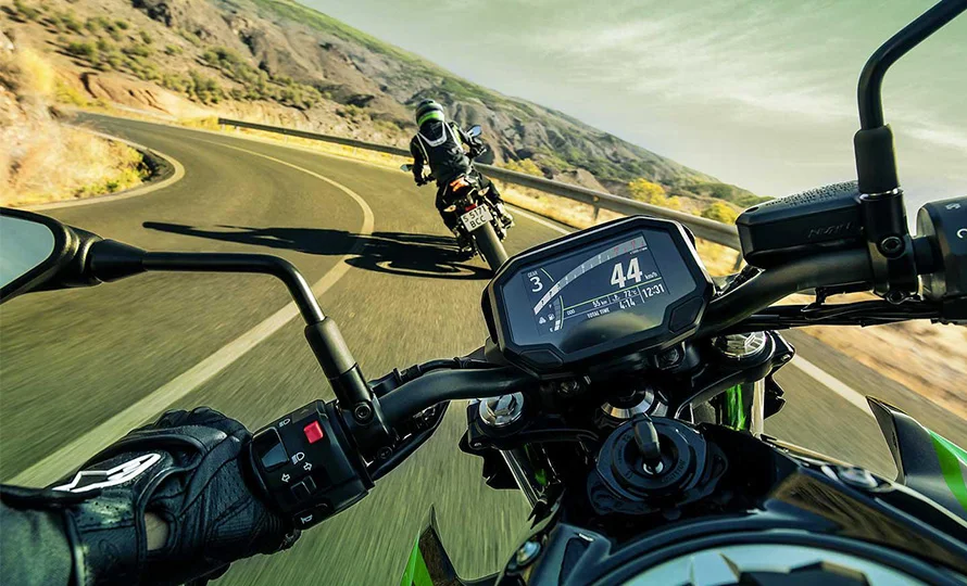 foto890_kawasaki-z650-recursos-conteudo%20%2814%29.webp.webp?v=1764076489?v=1764077606?v=1765555728?v=1765563949?v=1767813951