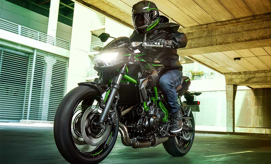 foto890_kawasaki-z650-recursos-conteudo%20%289%29.webp.webp?v=1764076489?v=1764077606?v=1765555728?v=1765563949?v=1767813951