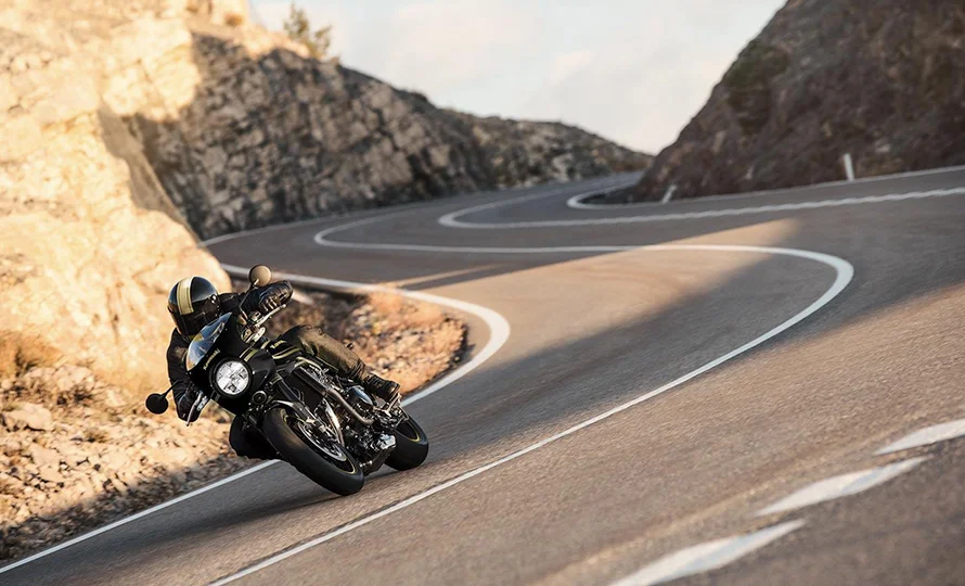 foto890_kawasaki-z900rsse-recursos-conteudo%20%285%29.webp.webp?v=1764080695?v=1764081382?v=1765564789?v=1767813965