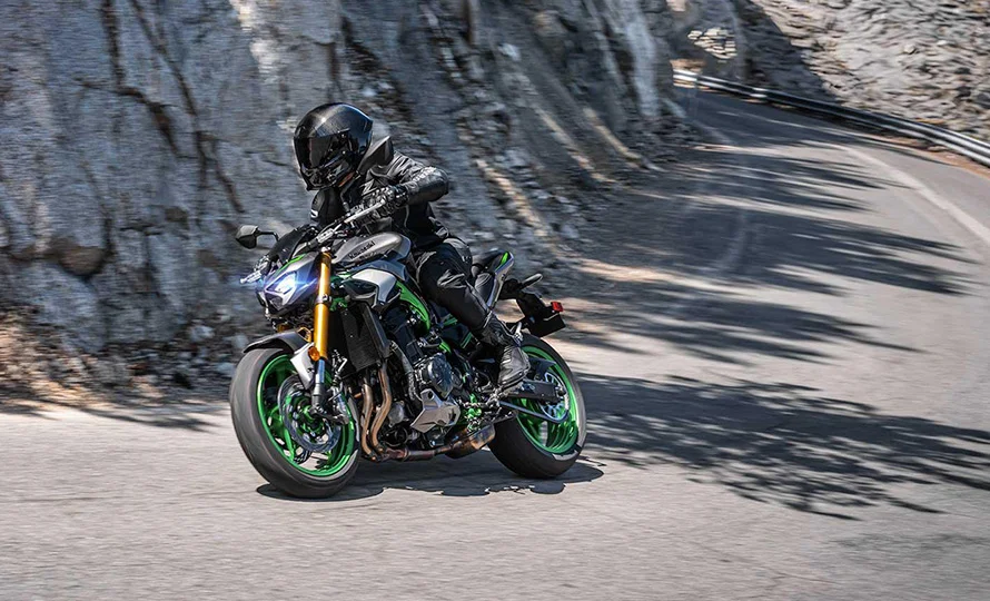 foto890_kawasaki-z900se-recursos-conteudo%20%2817%29.webp.webp?v=1764080147?v=1764080953?v=1764506384?v=1765564798?v=1765650235?v=1767815270