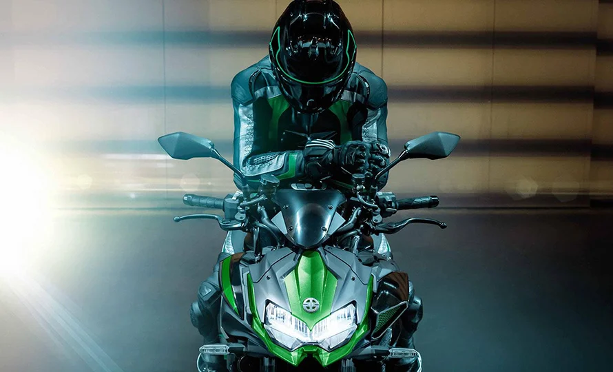 foto890_kawasaki-zh2-recursos-conteudo%20%2820%29.webp.webp?v=1764255159?v=1764506390?v=1765564796?v=1767813972