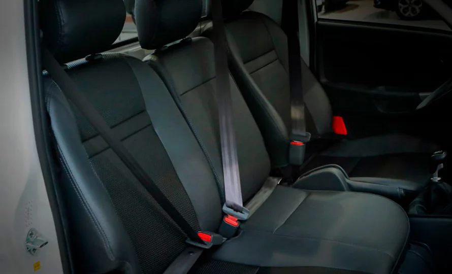 kia-bongo-conteudo-interior%20%282%29.webp?v=1776693732