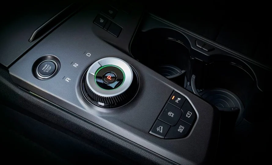 foto890_kia-sportage-conteudo-3.webp.webp?v=1763758089?v=1763758567