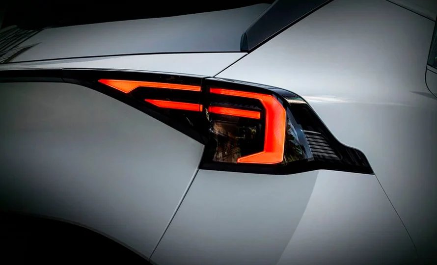 foto890_kia-sportage-conteudo-8.webp.webp?v=1763758567