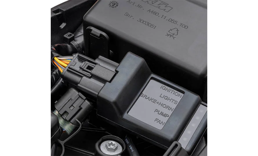 foto890_krm-350excf-voltadereferencia-conteudo%20%282%29.webp.webp?v=1765895082