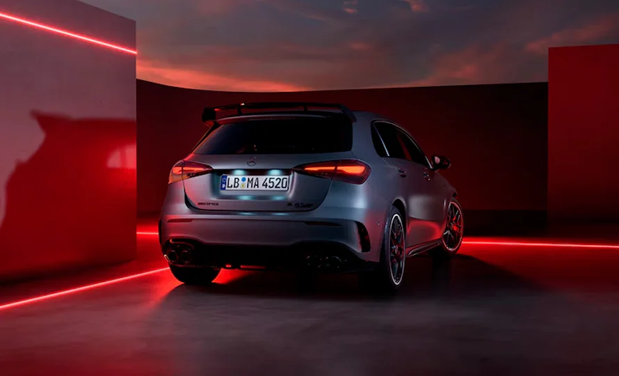 foto890_mercedes-a45-destaques-conteudo%20%282%29.webp.webp?v=1768424558