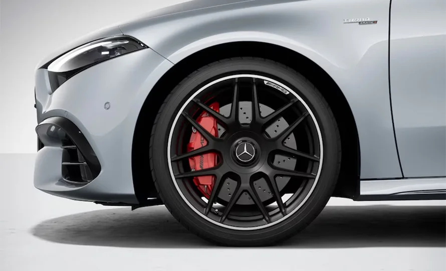 foto890_mercedes-a45-propulsao-conteudo.webp.webp?v=1768421919?v=1768422276?v=1768424558