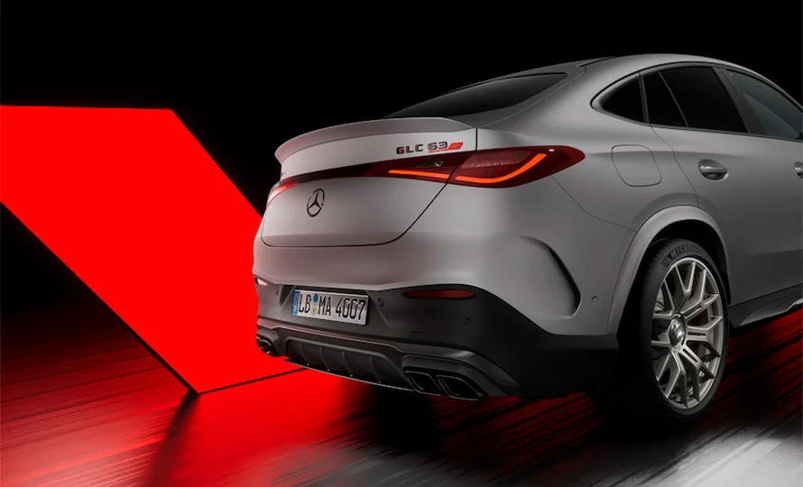 foto890_mercedes-amg-glc63-seperformance-destaques-conteudo%20%281%29-1.webp.webp?v=1768416783?v=1768419946