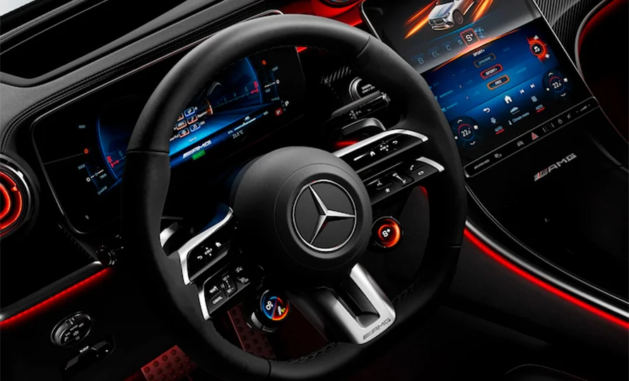foto890_mercedes-amg-glc63-seperformance-destaques-conteudo%20%283%29.webp.webp?v=1768419946