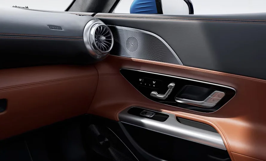 foto890_mercedes-amgcoupe-conteudo-multimidia%20%281%29.webp.webp?v=1773078569?v=1773143954?v=1773144089?v=1773144724?v=1773144955