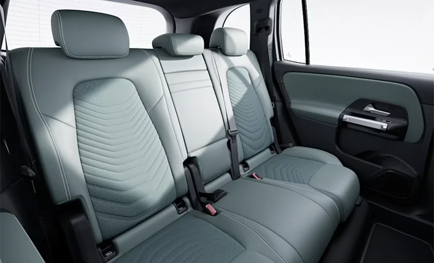 foto890_mercedes-glb-200amg-interior-conteudo%20%287%29.webp.webp?v=1768219616?v=1768312944?v=1768400697